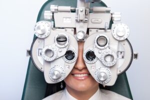 Patient getting an eye exam west palm beach